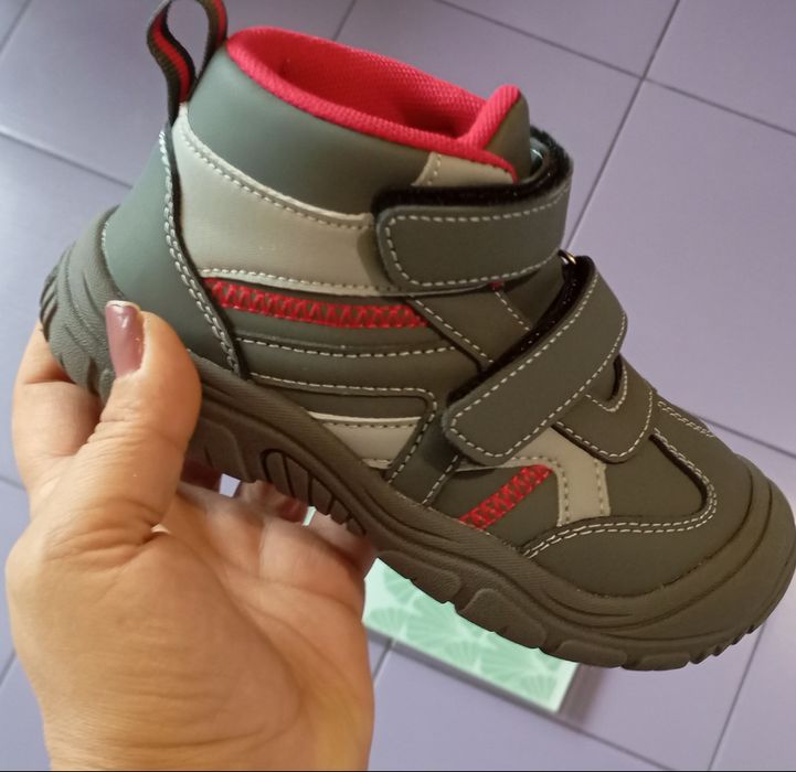 Обувки за момче 31 номер