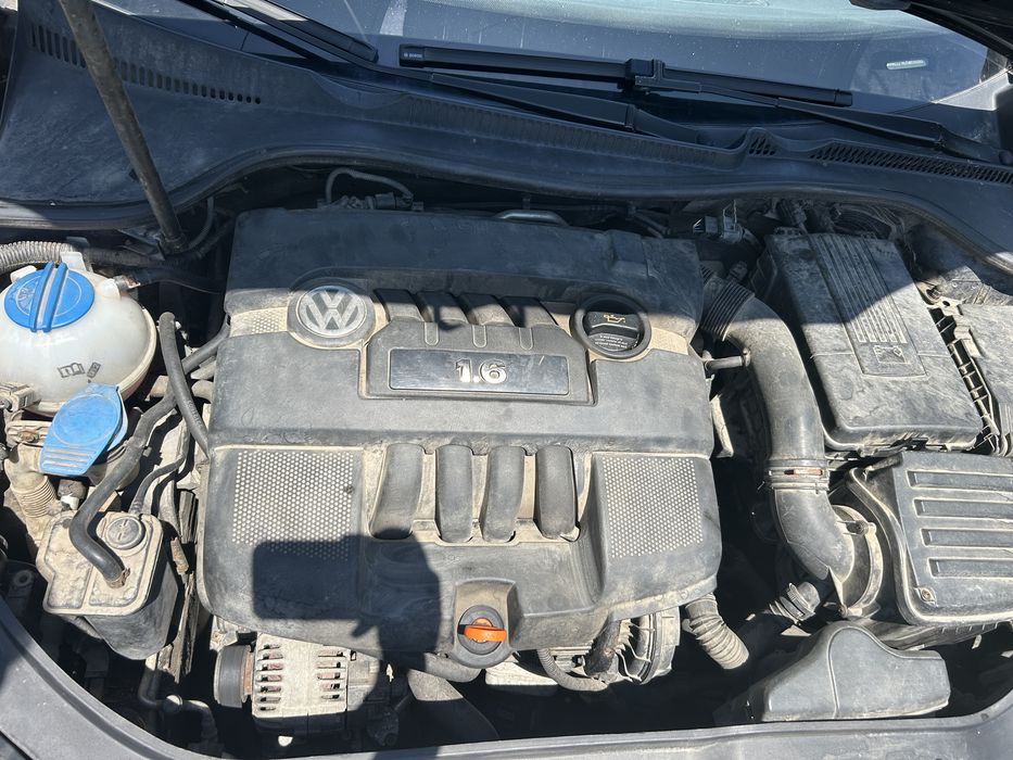 Volskwagen Golf V 1.6 mpi