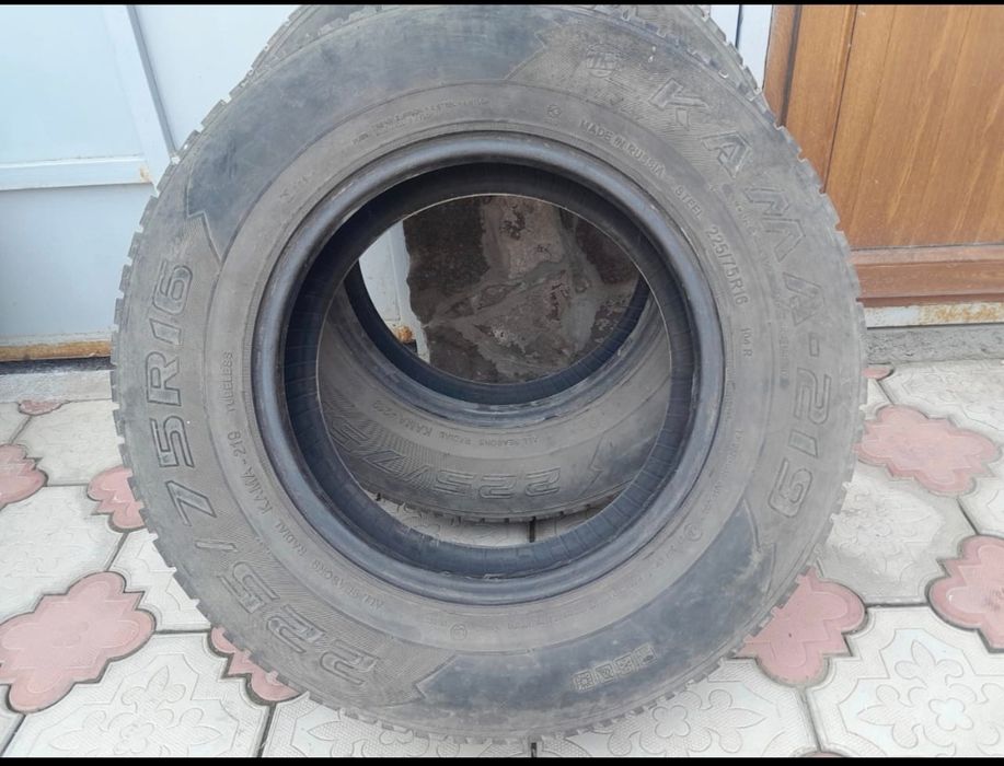 Шины зимние 235 70 R 16