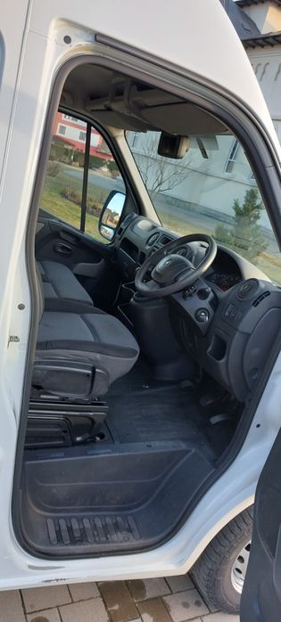 Renault Master din 2014 motor 2.3 diesel Manual Volan pe dreapta