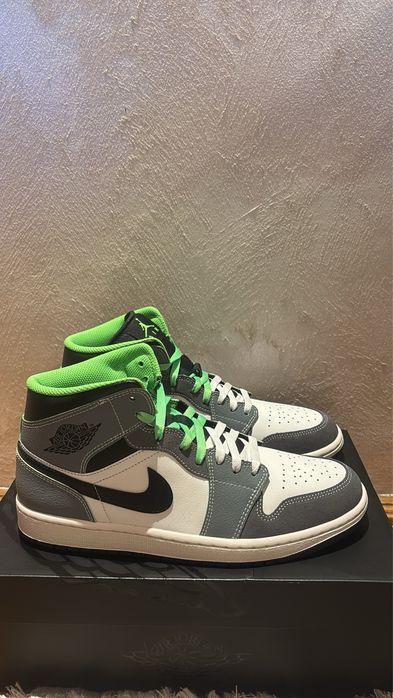 Air Jordan Mid 43