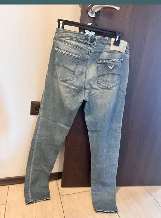 Дънки Emporio Armani, Nike, екип Hugo Boss, Liu Jo