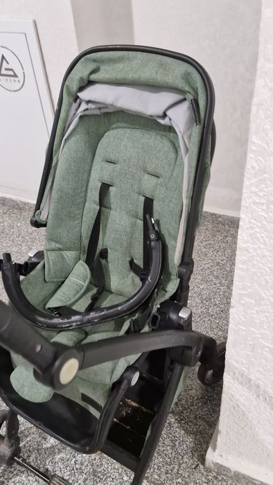 Срочно продам  коляска