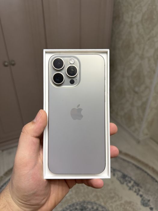 Продам iPhone 15 Pro Max 256Gb