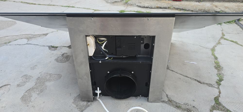 Hota moderna neagră witt wse900b