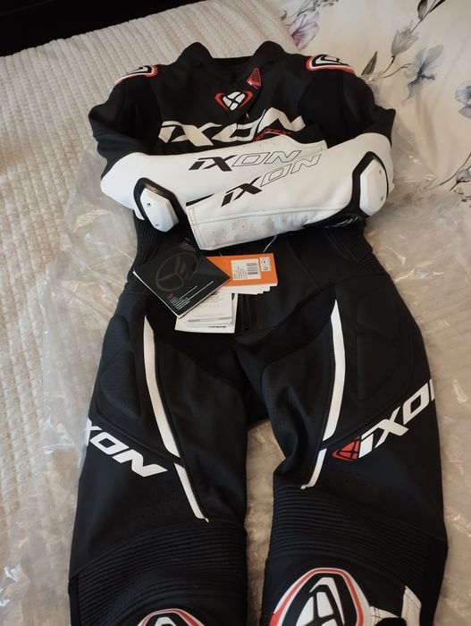 Дамски кожен мото екип Ixon XS (36)