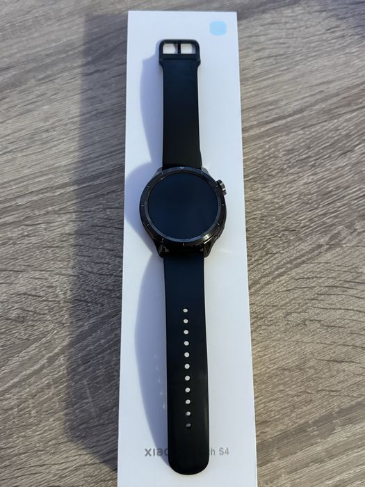 Часовник Xiaomi Watch S4