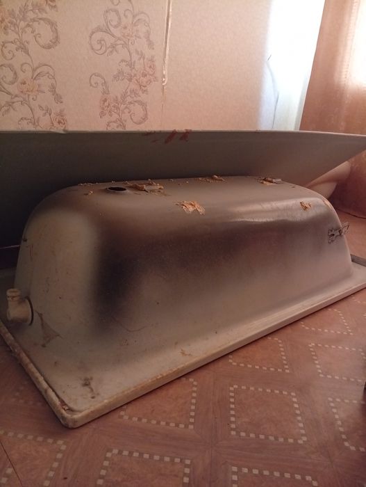 Продам ванну б/у