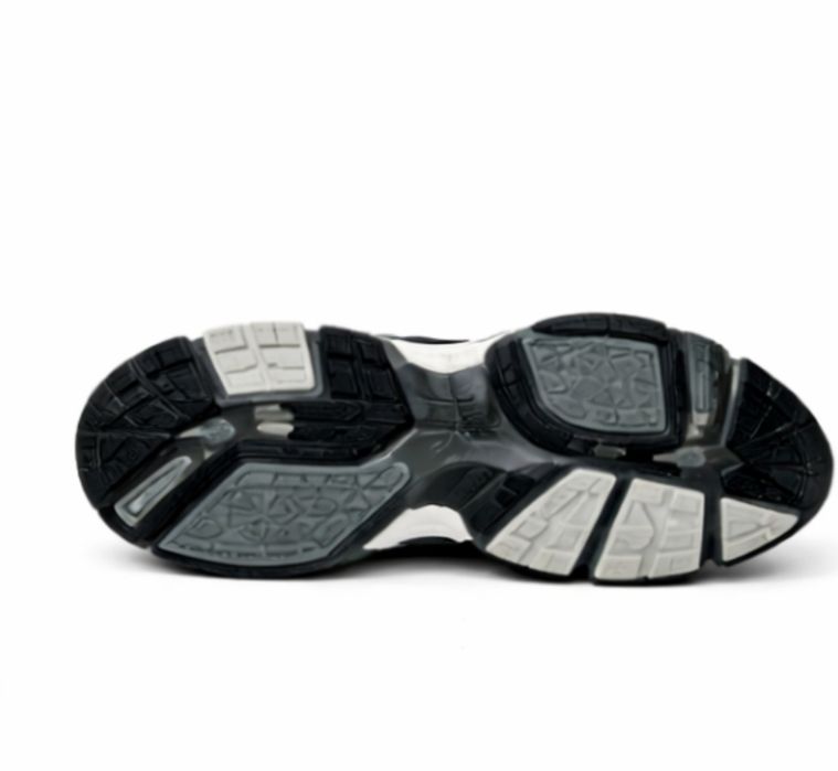 New Balance 9060  сиво-черни