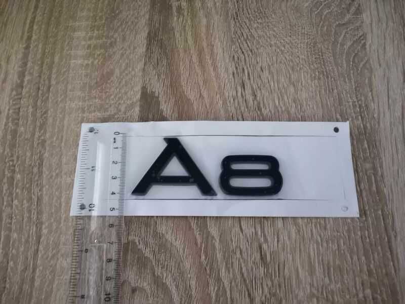 черна емблема Audi A8