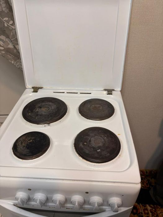 Продам электрическую плиту