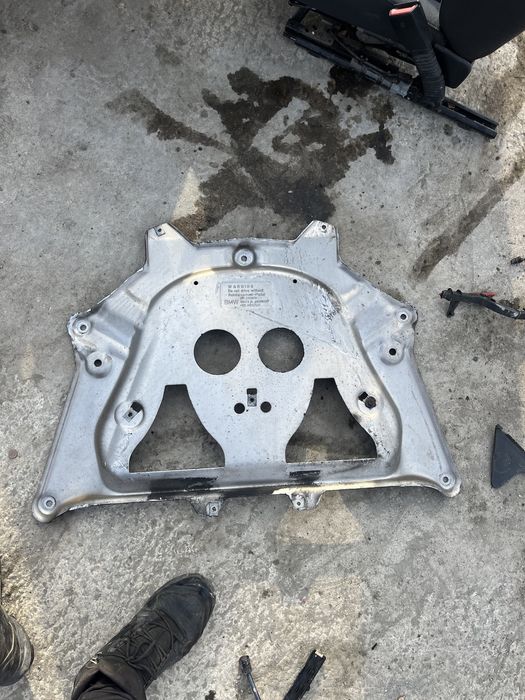 Кори бмв/bmw m5 e60 кори под мотора м5 е60 бмв м5 е60