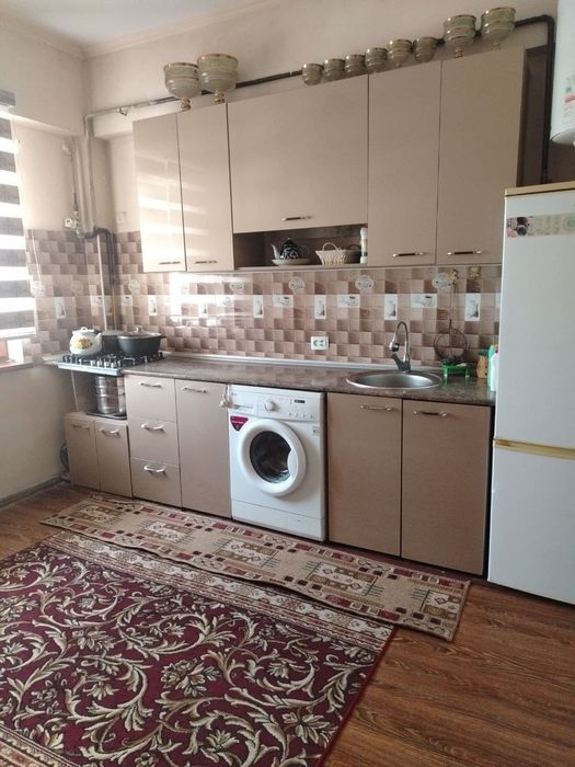 Срочно сотилади  Сергели строител 12 бекат метро,хамма шароити бор,  а