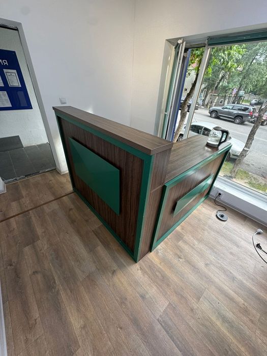 Продам ресепшн в хорошем состоянии