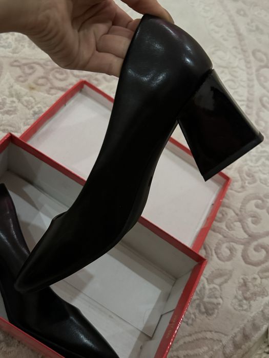 Новые туфли 38-39 размера