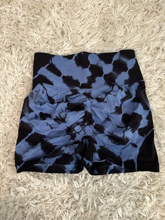 Къс клин (tie-dye)