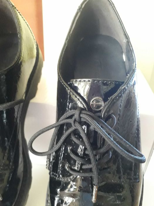 Pantofi Tamaris lac 37 cu siret