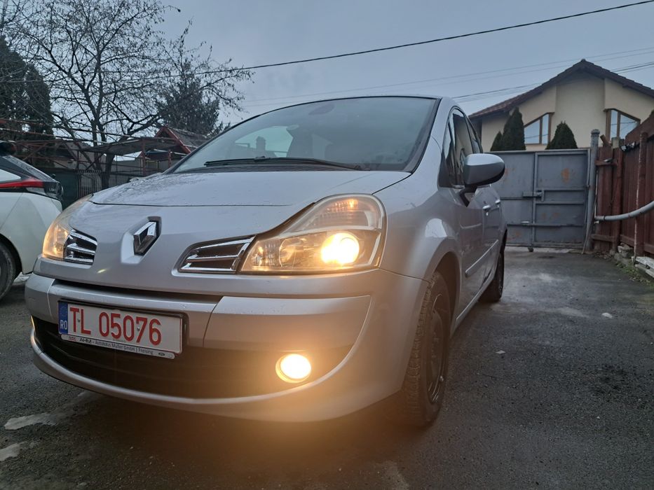 Vand Renault Modus recent adus .