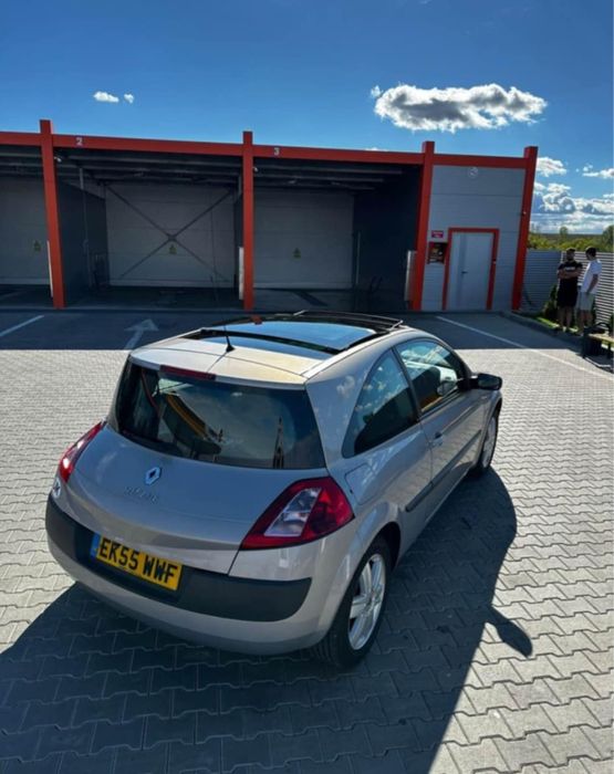 RENAULT MEGAN 1.4 бензин