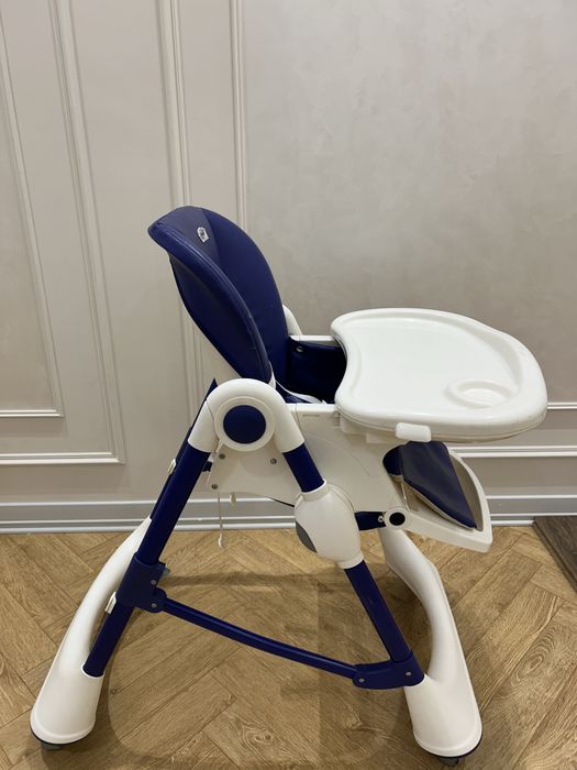 Столик для кормления малыша