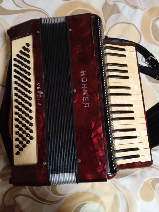 Acordeon Nou HOHNER VERDI 2