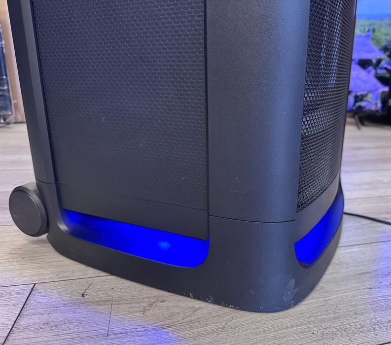 Amanet F28 : Sistem audio Sony ULT TOWER 9AC/ 2 moduri ULT Power Sound