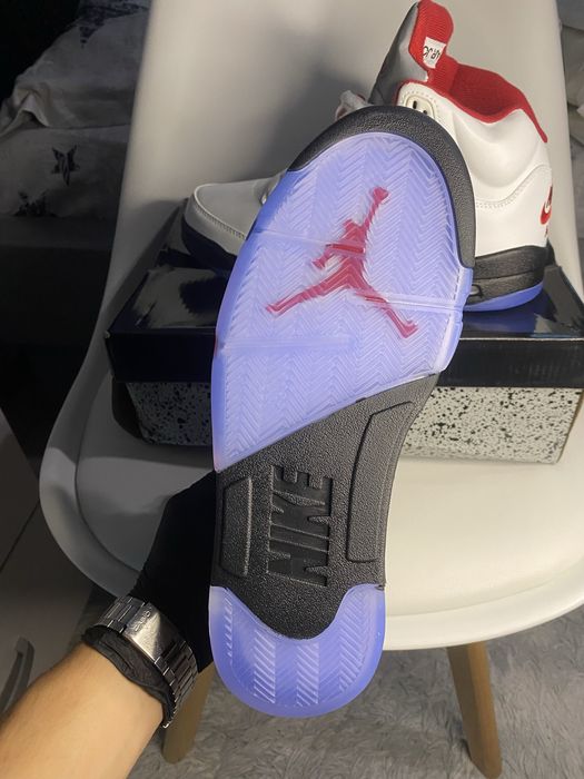 Air Jordan 5 Retro “Fire Red”