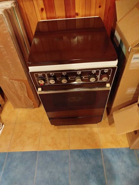 продам газовую плиту производство польша