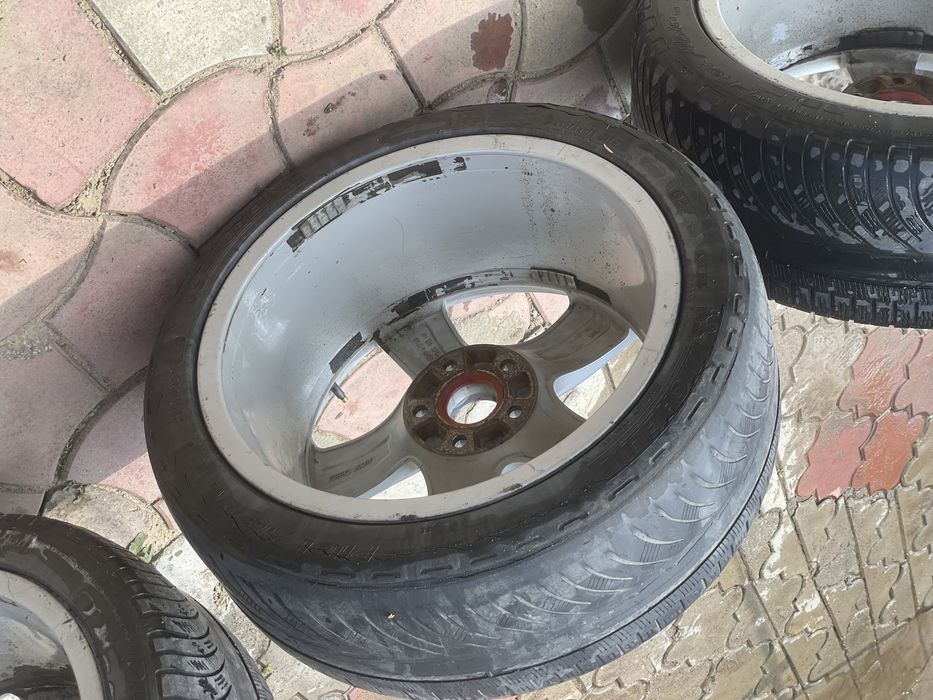 Vând jante R18 audi