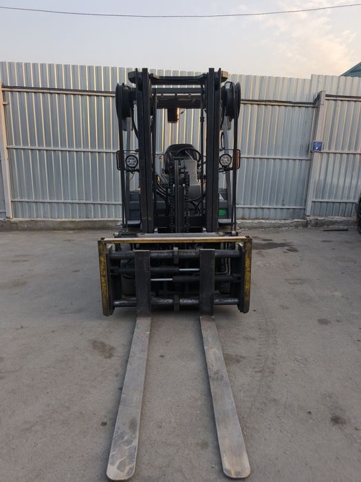 Вилочный погрузчик кара 3 тонна