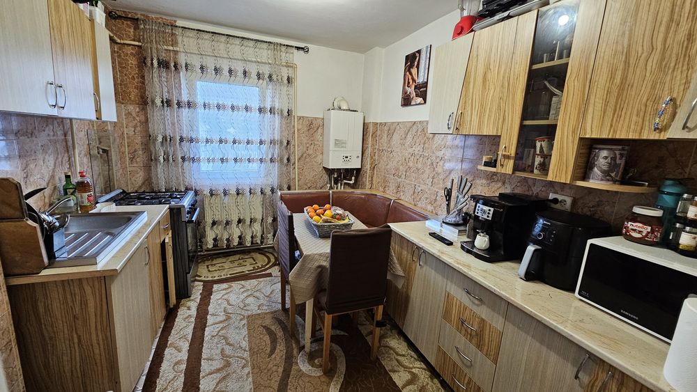 Apartament zona Parc Tei