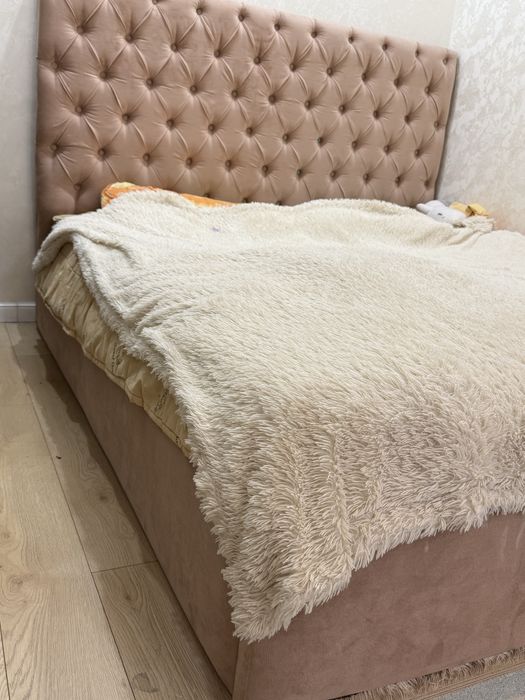 Срочно прожам кровать с матрацем