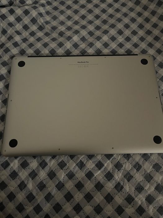 MacBook Pro (Retina, 15-inch, Mid 2015)