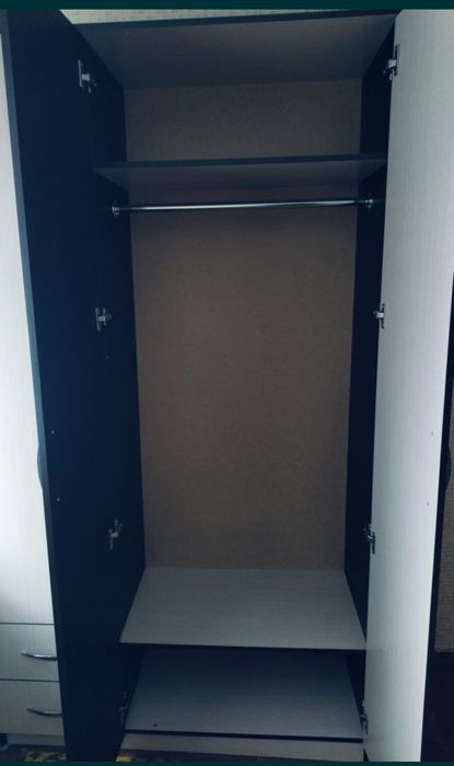 Срочно продам новый шкаф