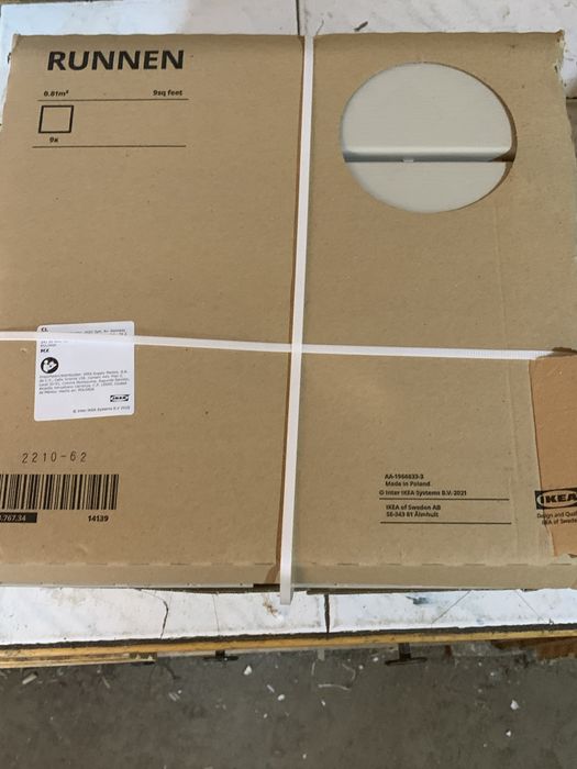 Podea de exterior de la Ikea.