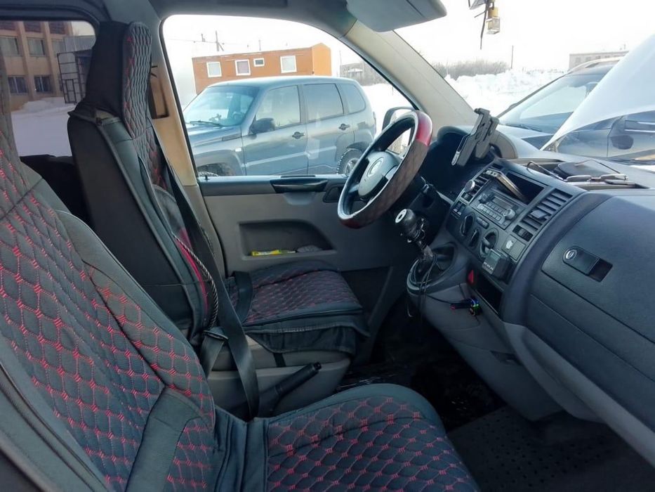 Volkswagen Transporter 2009 год