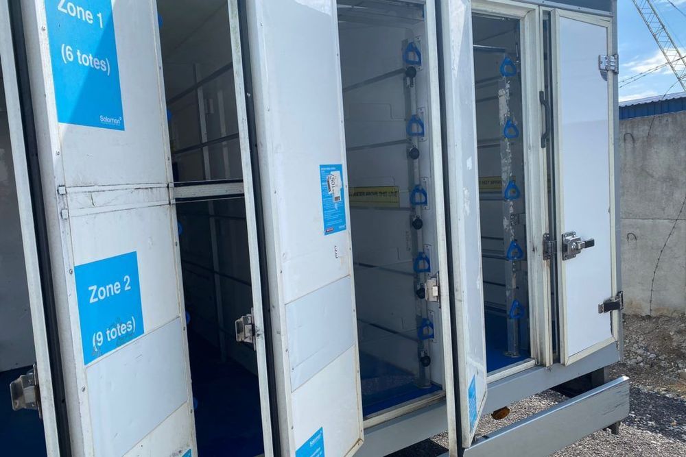 Cub frigorific instalatie TERMO KING V200 inaltime 190 cm, latime 202 cm, lungime 426 cm Iveco Daily, se poate lega la priza complect