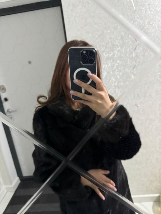 Продаю норковую шубу