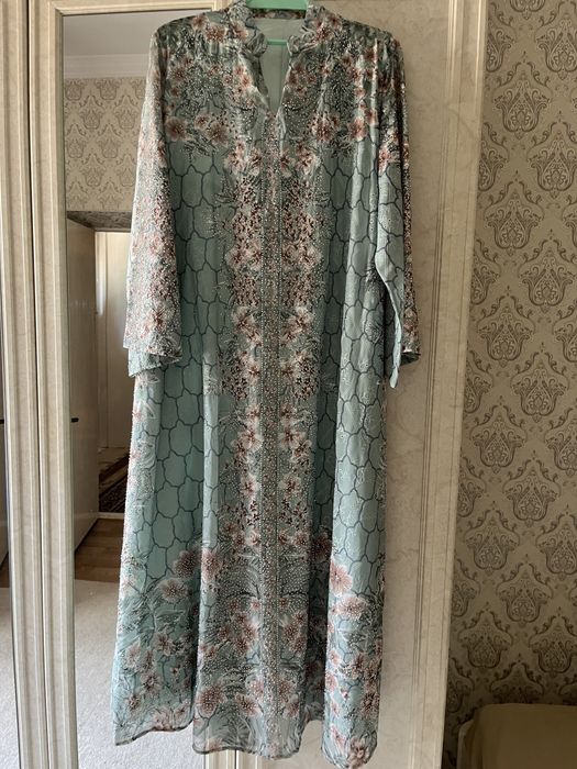 Нарядное платье