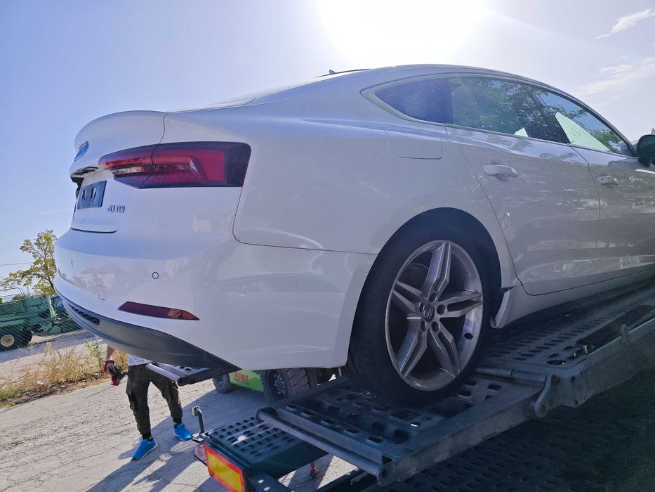 На Части Audi A5 8W B9 40 TDI Автомат 40 000км