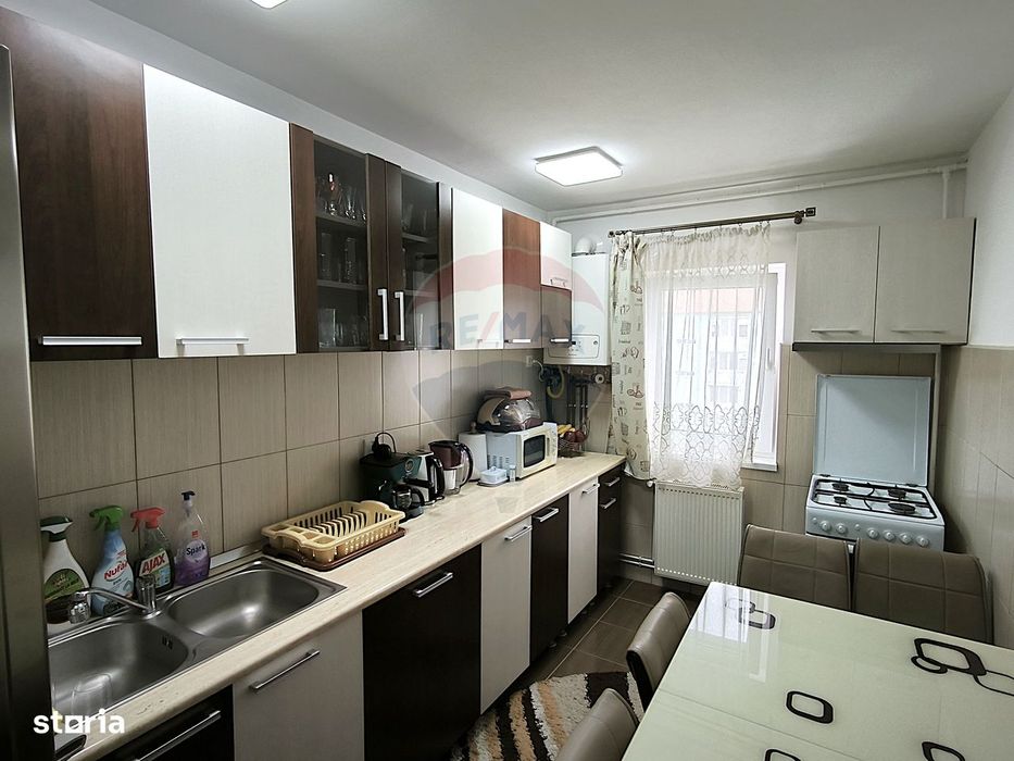 Apartament 3 camere decomandate gata de mutat | Vitrometan–Str. Vaslui