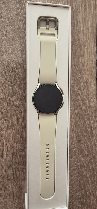 Samsung watch 6 / 40mm pink gold
