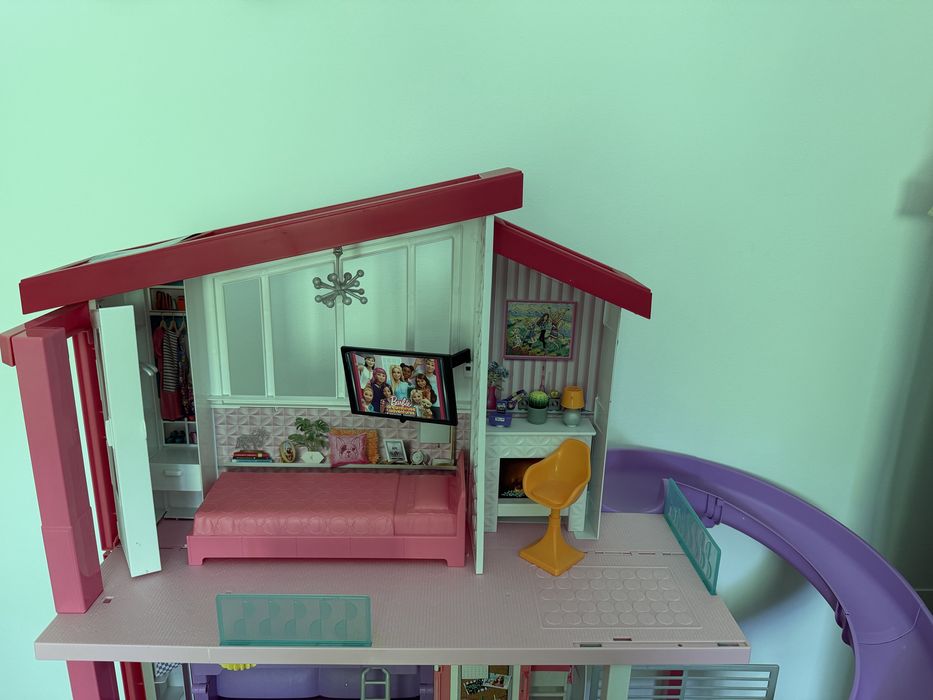 Barbie Dreamhouse original Mattel + mașină de înghețată Barbie