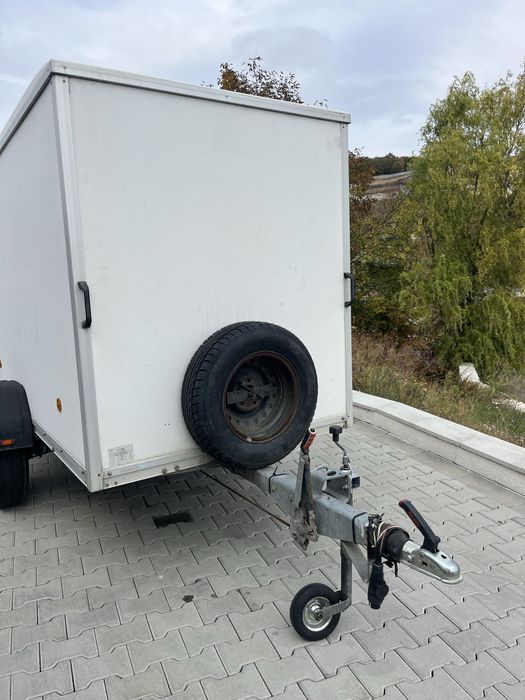 Vind Remorca Bockmann 1350 kg inchisa