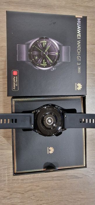 Смарт часовник Huawei GT 3 pro