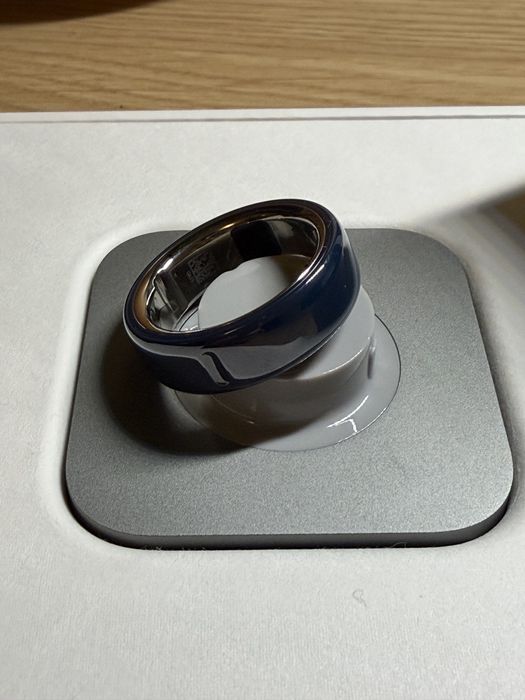 Oura Ring 4 Ceramic, size 12