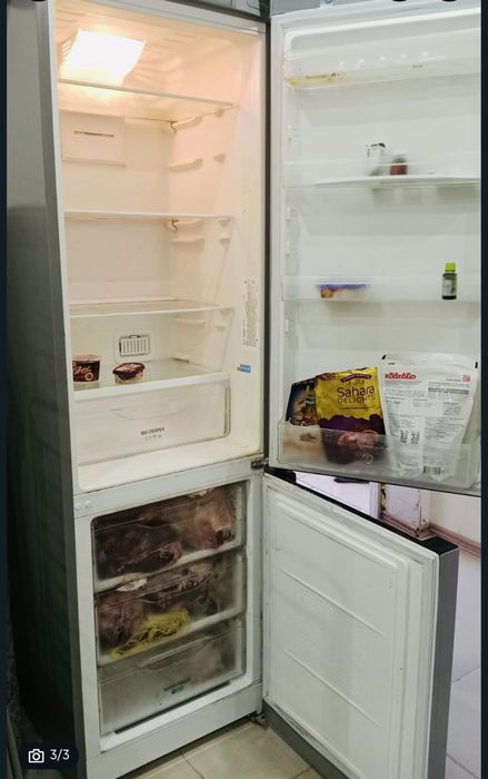 Срочно продается Холодильник двухкамерный