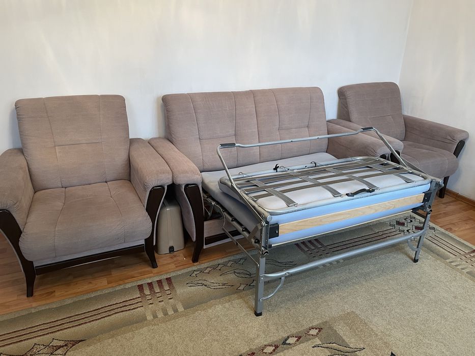 Продам диван с кресломи