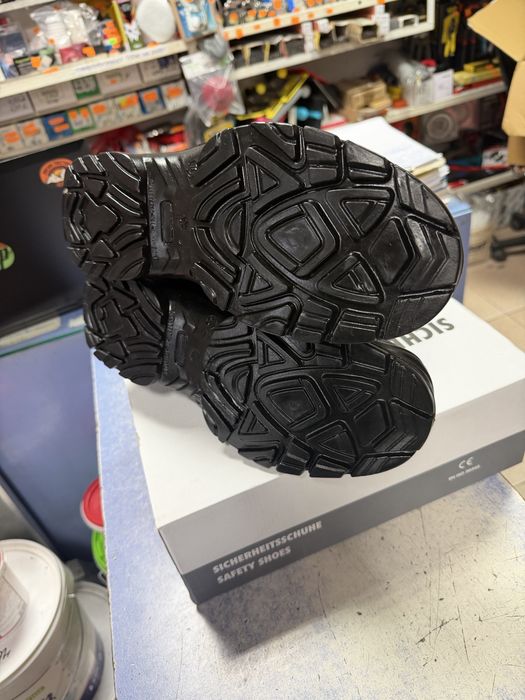 Wurth Samurai Високи защитни работни обувки S1p номера : 44;45 ; 46