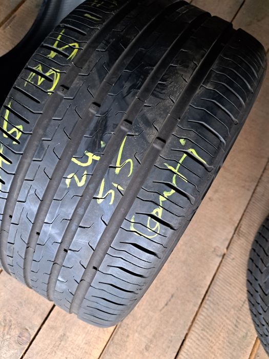 O anvelopa 275/35 R19 Continental